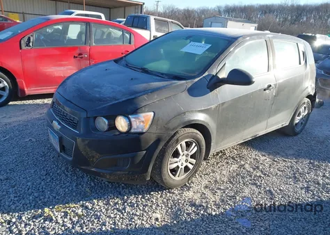 2015 Chevrolet Sonic Lt Auto z USA, uszkodzony, nr VIN 1G1JC6SH2F4141535